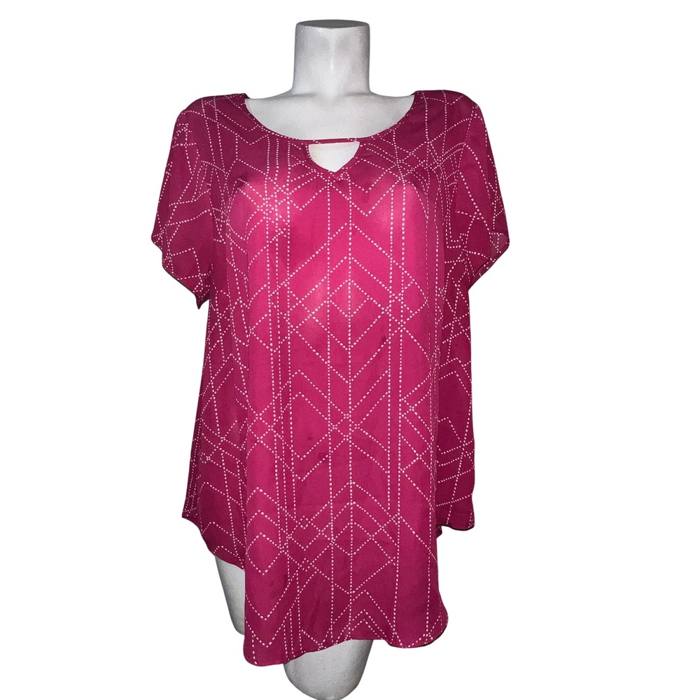 Torrid Fuchsia Pink Geometric Dotted Keyhole Chiffon Blouse Plus Size (2) 2X